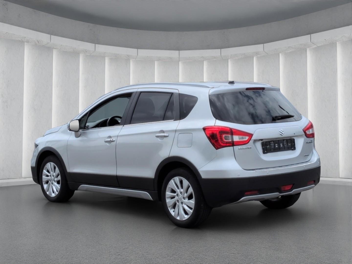 Suzuki SX4 S-Cross AllGrip 1.4Boost*Autom AHK LED R-Kam