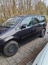 Volkswagen Touran für Export - gebrauchte VW Touran aus dem Jahr 2003