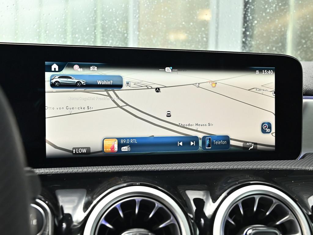 Mercedes-Benz A 250 e AMG Sport Advanced+ HUD LED 360° NAVI BT