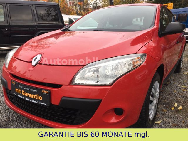 Renault MEGANE III 1.6i   1. BESITZ / ERST 66120 KM