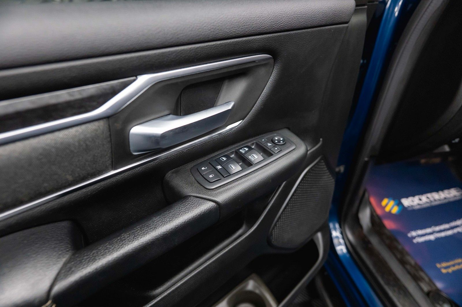 Fahrzeugabbildung Dodge RAM 5.7 V8 HEMI 4x4 OFFROAD Night Limited 19%