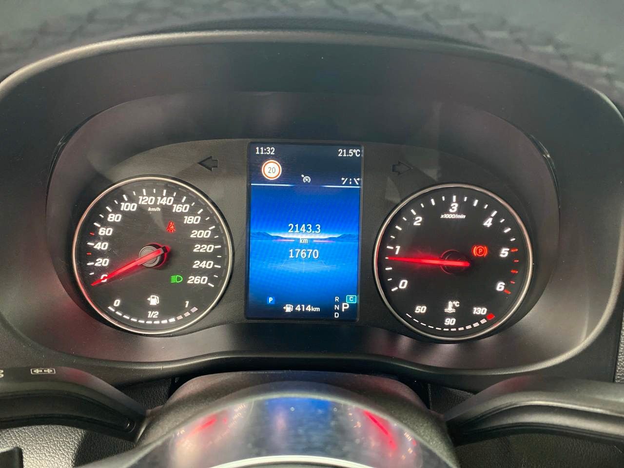Fahrzeugabbildung Mercedes-Benz Vito 116 CDI Tourer SELECT AHK2,5to 2xKlima LED