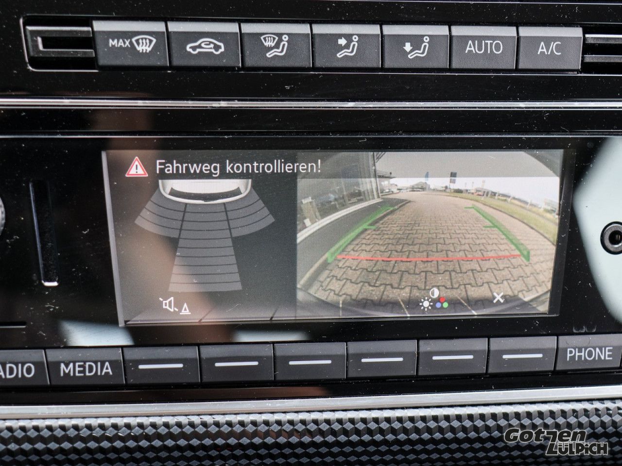 Fahrzeugabbildung Volkswagen e-up! e-up! Fahrerassistenzpaket CCS Bluetooth