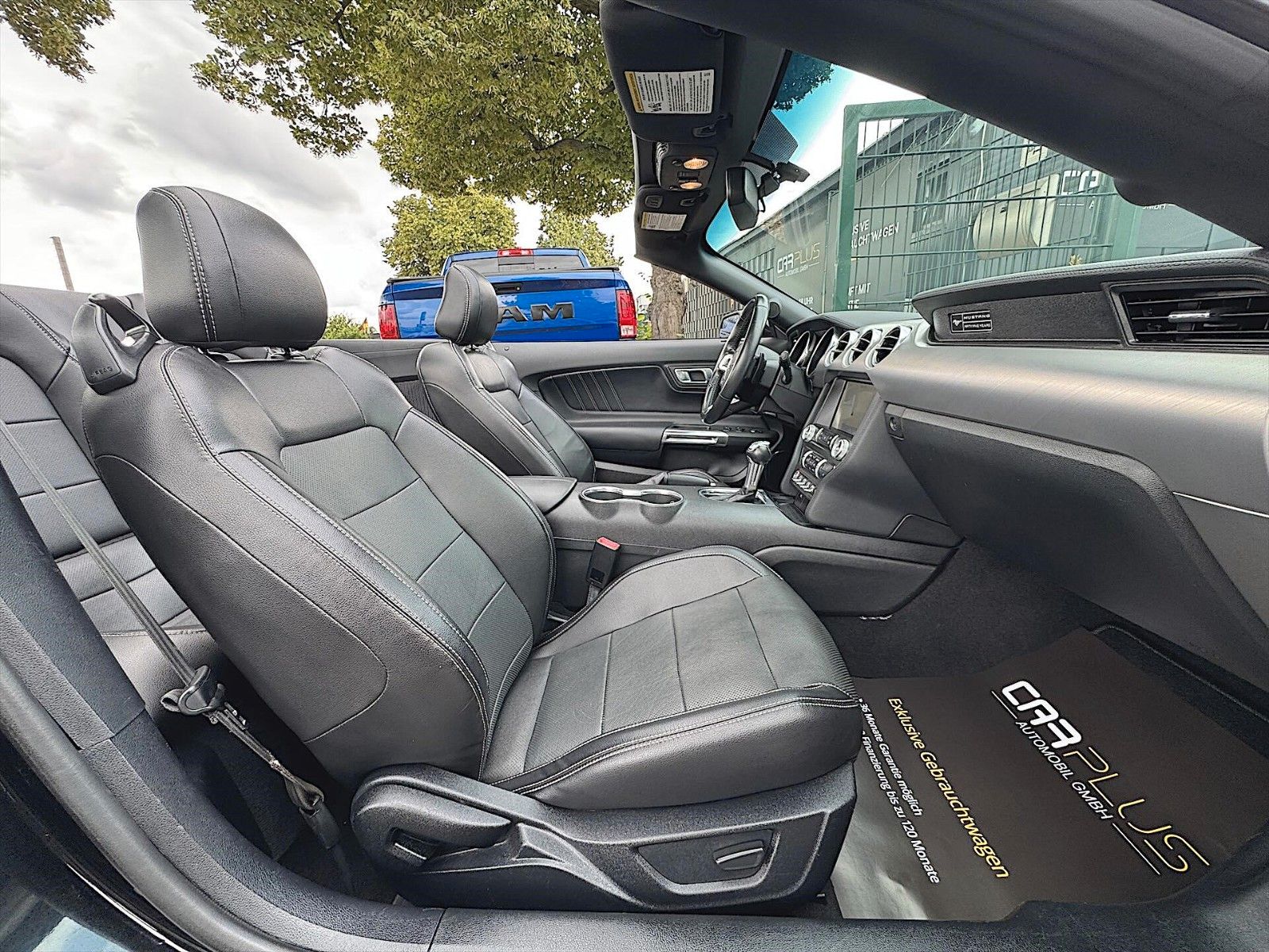 Fahrzeugabbildung Ford Mustang Shelby GT 500 Sport Cabrio Premium LED