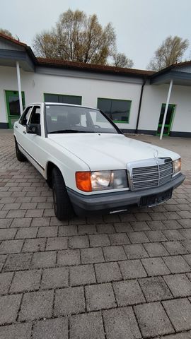 Mercedes-Benz 190