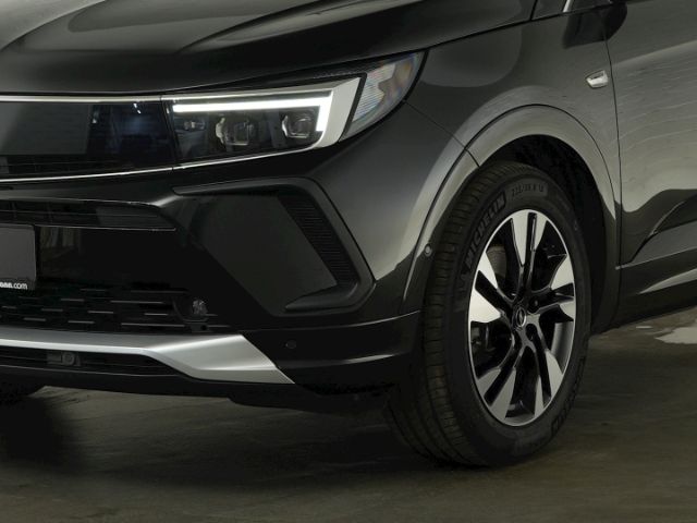 Grandland ULTIMATE PHEV AT+AHK+LED MATRIX+NAVI+3