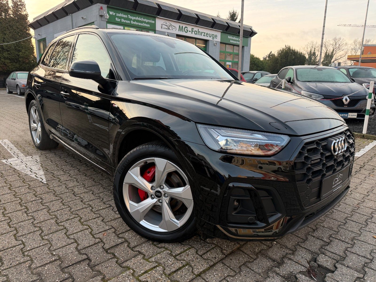 Fahrzeugabbildung Audi Q5 55 TFSI e quattro S-LINE ACC LANE ASSIST HUD