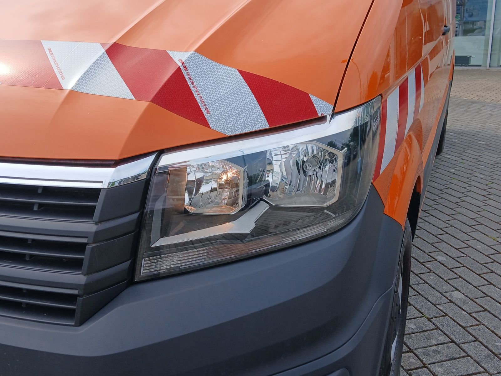 Fahrzeugabbildung Volkswagen Crafter Kasten 35 MR HD AHK KLIMA GRA PDC RFK