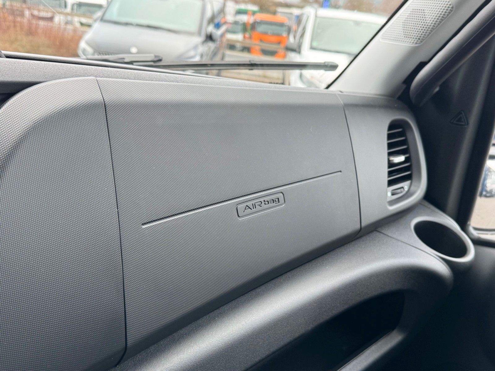 Fahrzeugabbildung Iveco Daily 50C18HA8 3.0L *CrewVan*AHK*Automatik*