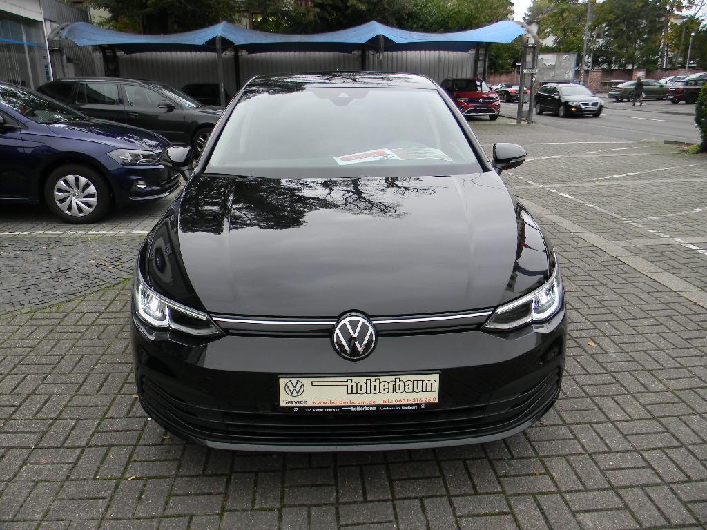 Volkswagen Golf VIII Lim. Life 2,0 TDI 7 GANG DSG KAMERA