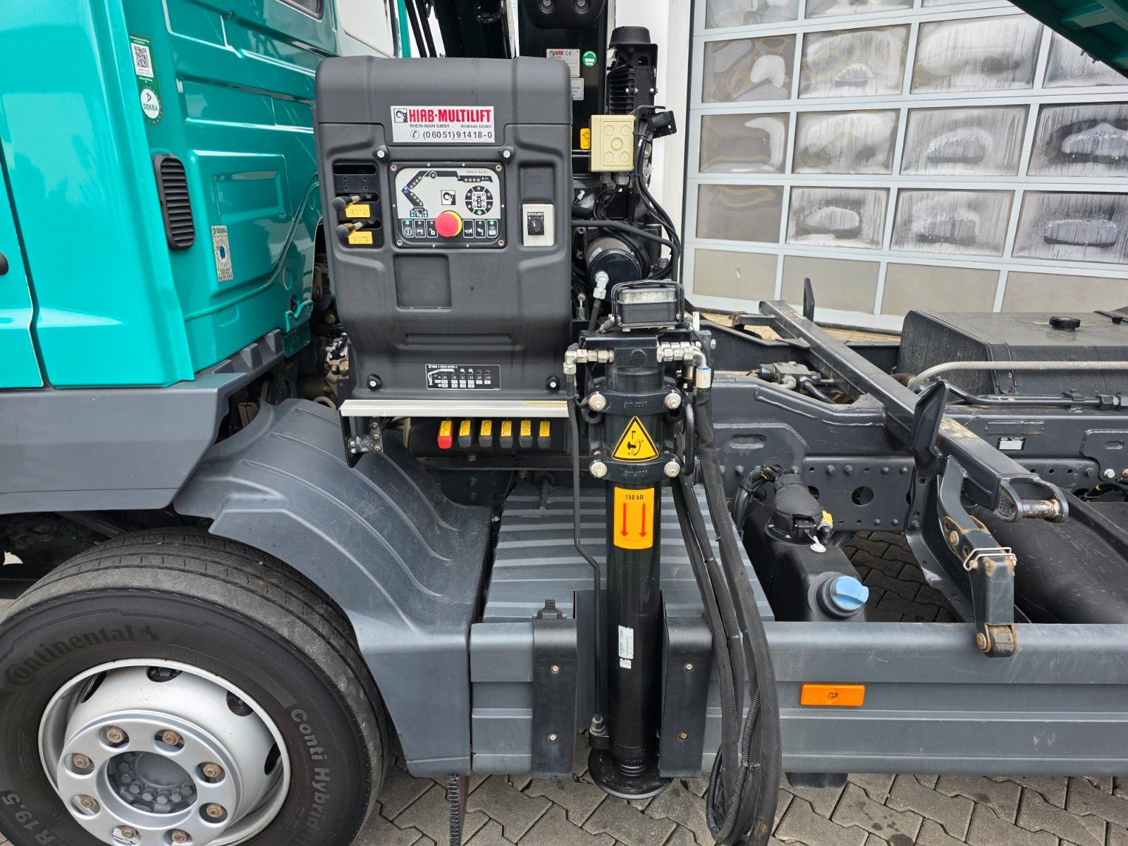 Fahrzeugabbildung Mercedes-Benz Atego 1223 KK HIAB X-HIDUO 082 Funk 2x AHK
