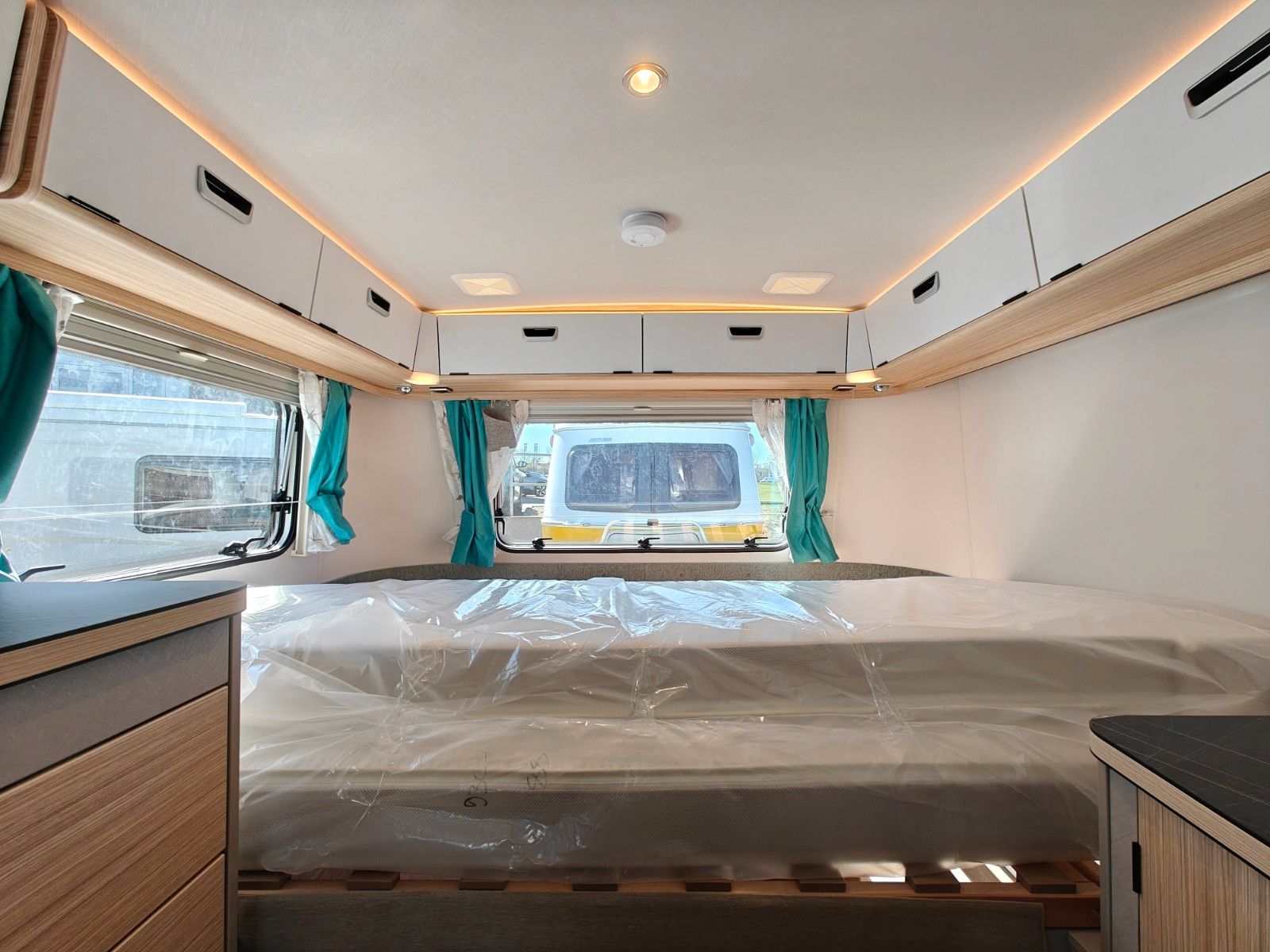 Fahrzeugabbildung HYMER / ERIBA / HYMERCAR Touring 630 Harbour Blue - JETZT 6.719€ SPAREN !