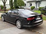 Audi A8 4.2 L TDI quattro mit Ruhesitz - Audi A8 in Oberhausen
