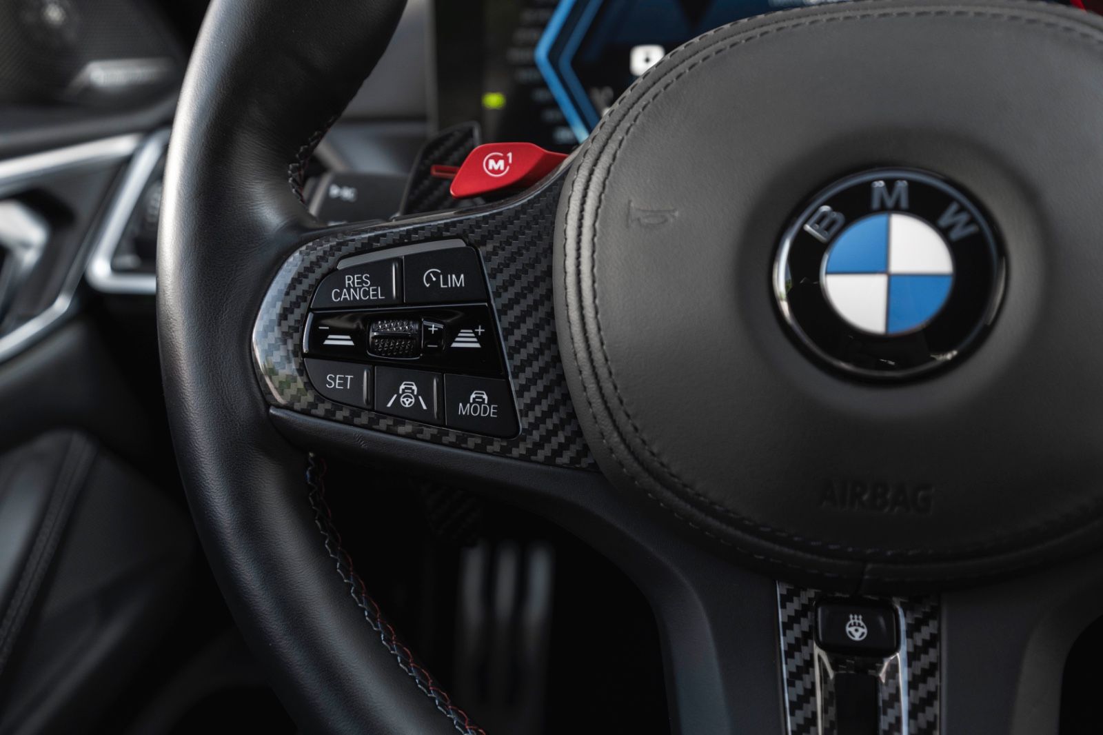 Fahrzeugabbildung BMW M4 Coupe xDrive Competition HUD ACC 360° CARPLAY