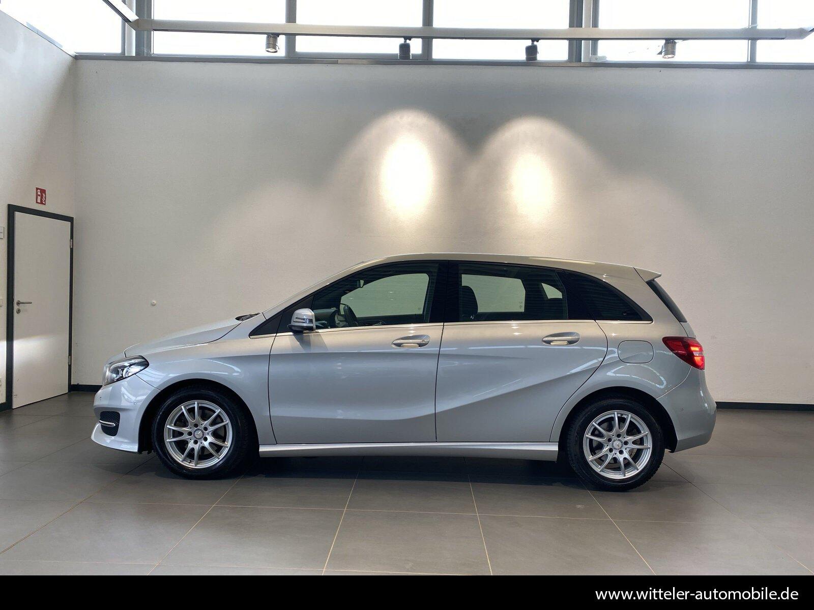 Mercedes-Benz B 180 Style Kamera/LED/SHZ/AHK/Tempomat/Sitzkomf