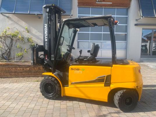 Hyundai 50B-9