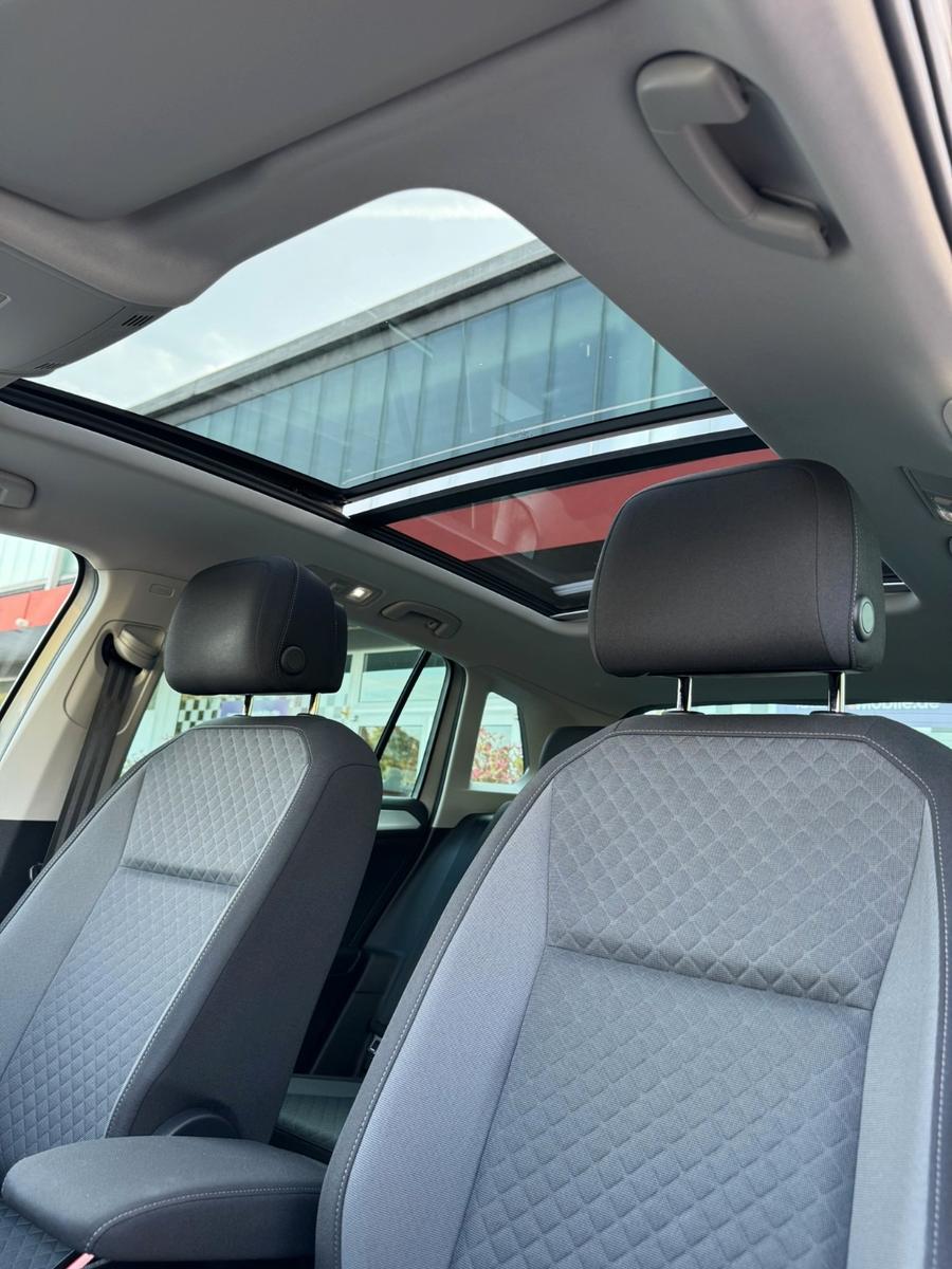 Volkswagen Tiguan R-Line 4Motion/1.HAND/LED/PANO/SCHECKHFT