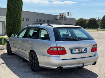 Mercedes E 220 - 9
