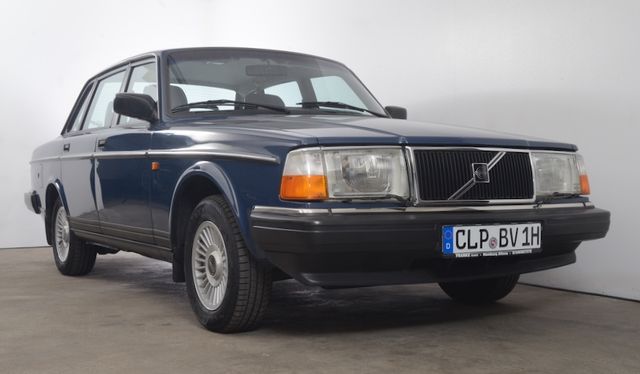 Volvo 240 GL   59.127 km