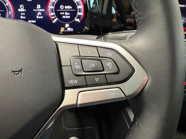 Golf VIII Life 1.5 TSI ACC LED SHZ LENKRADHZG