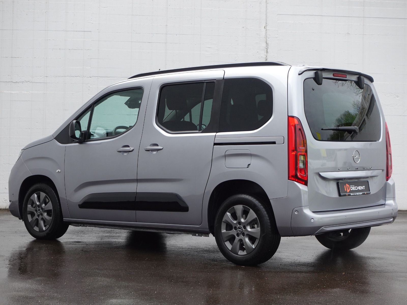 Fahrzeugabbildung Opel Combo Life 1.5 Diesel Automatik PDC,Kamera,Navi