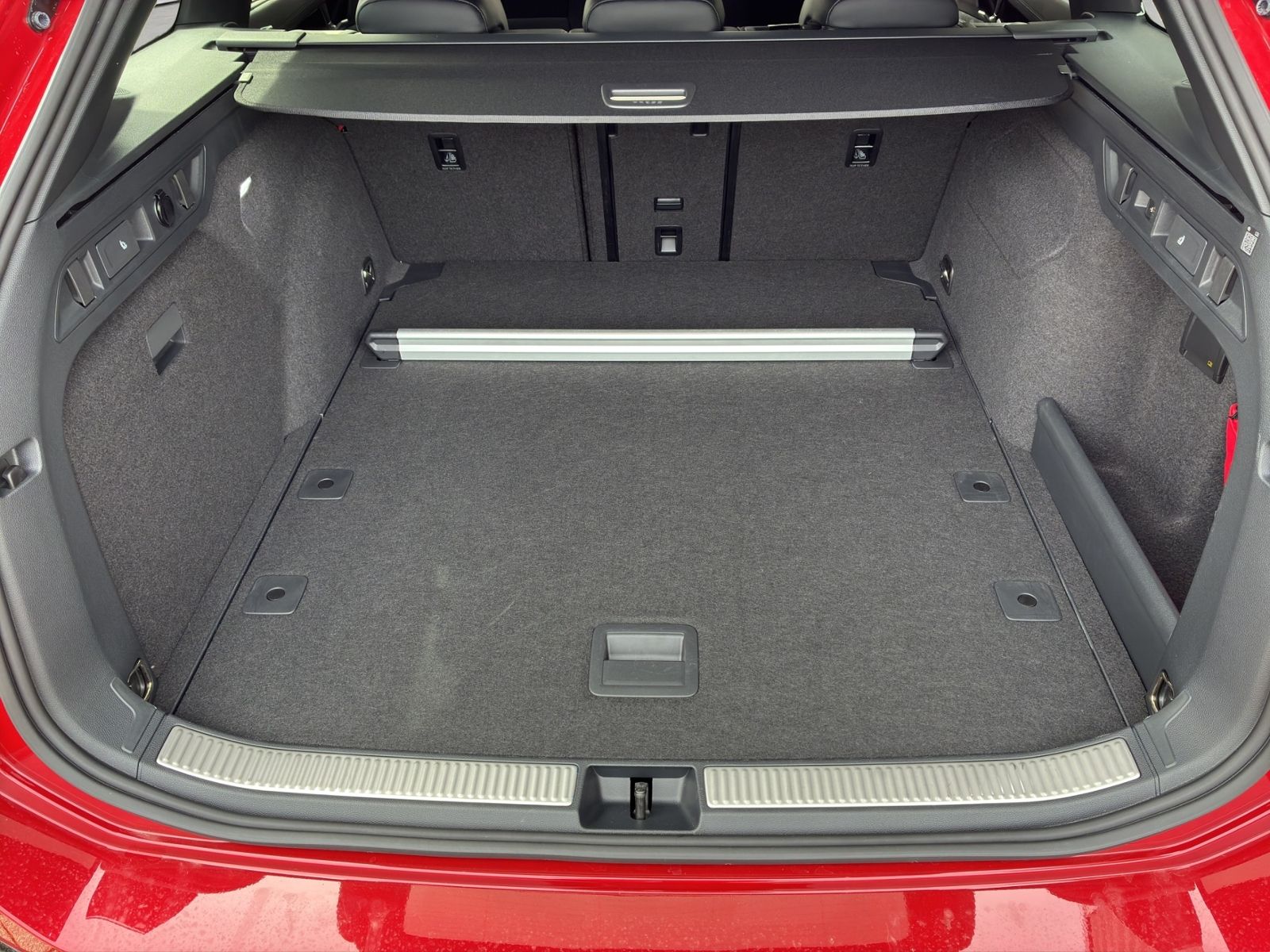 Passat 2.0 TDI R-LINE 4M *STDHZG*AHK*BLACK*
