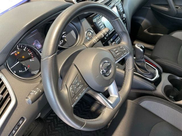 Fahrzeugabbildung Nissan Qashqai 1.3 DIG-T, N-Connecta 4x2 Autom. Navi, S