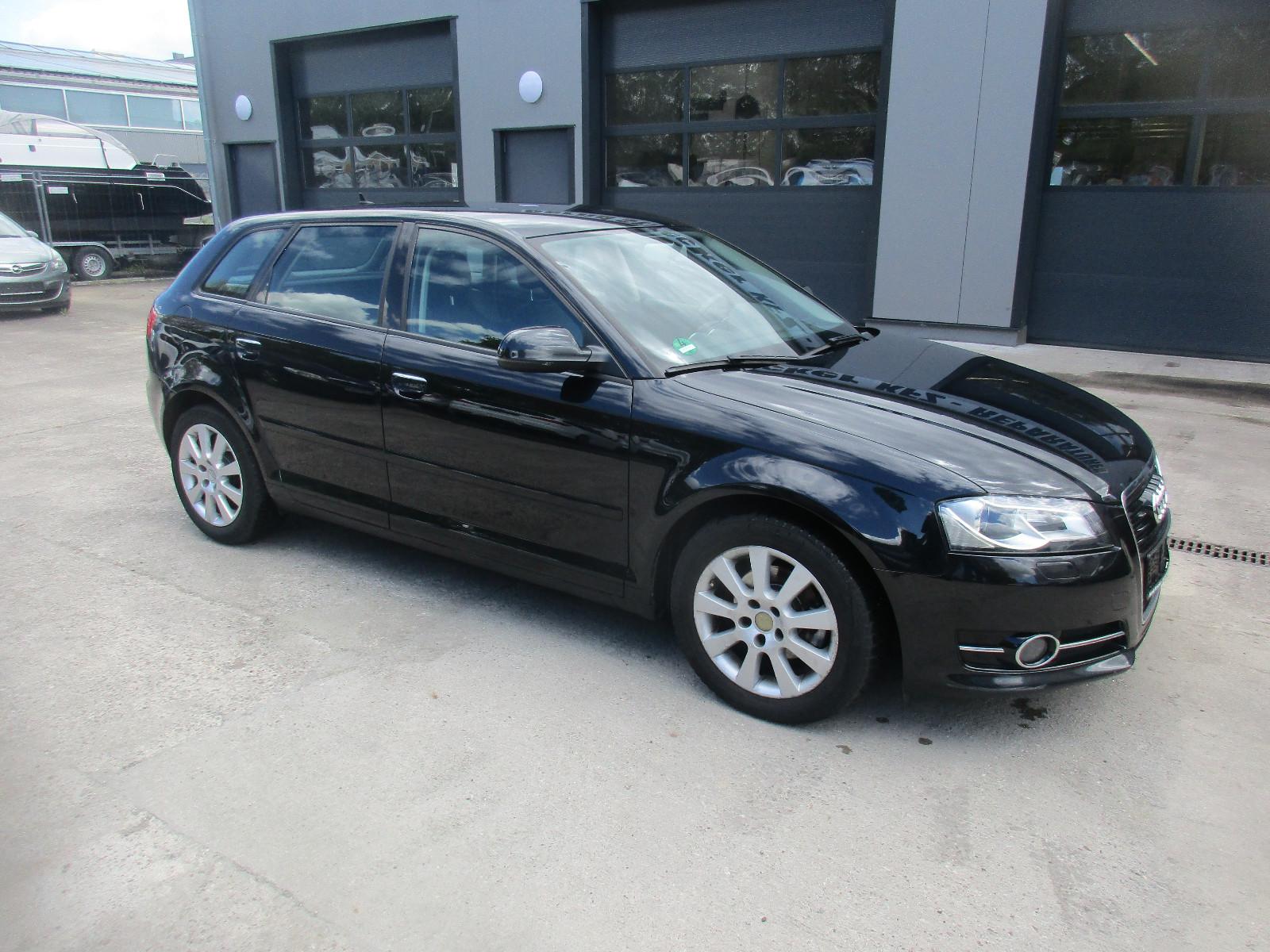 Audi A3 Sportback 1.6 TDI Attraction Navi, Xenon, Alu