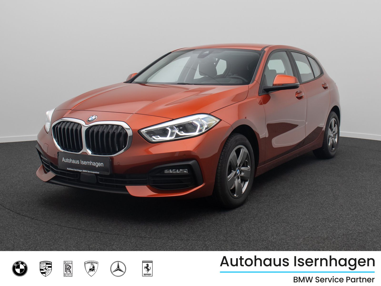 Fahrzeugabbildung BMW 118i GeschwindigReg HUD DAB Alarm HiFi CockpitPr