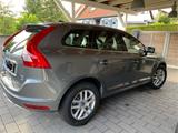 Volvo XC60 T5 AWD Summum Geartronic Topzustand - Volvo XC60: Allradantrieb