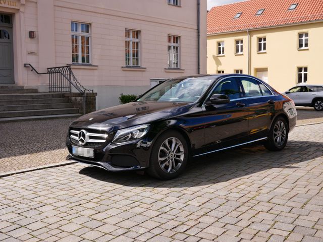 MERCEDES-BENZ C 180 EDITION Autom. Avantgarde  Sehr gepflegt 