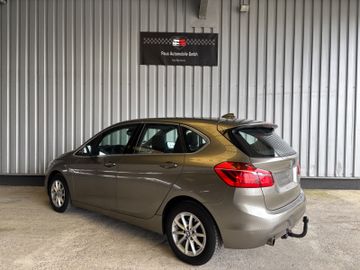 BMW 216 - 4
