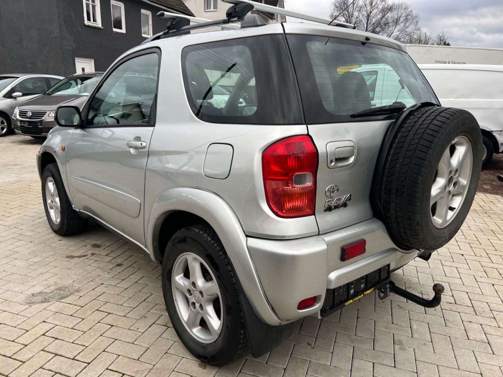 Fahrzeugabbildung Toyota RAV 4 2.0 4x4