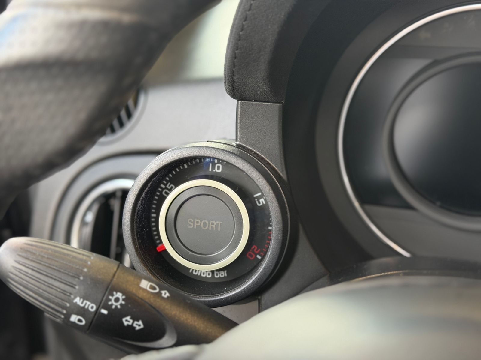 Fahrzeugabbildung Abarth 695C Turismo BEATS KLIMA NAV