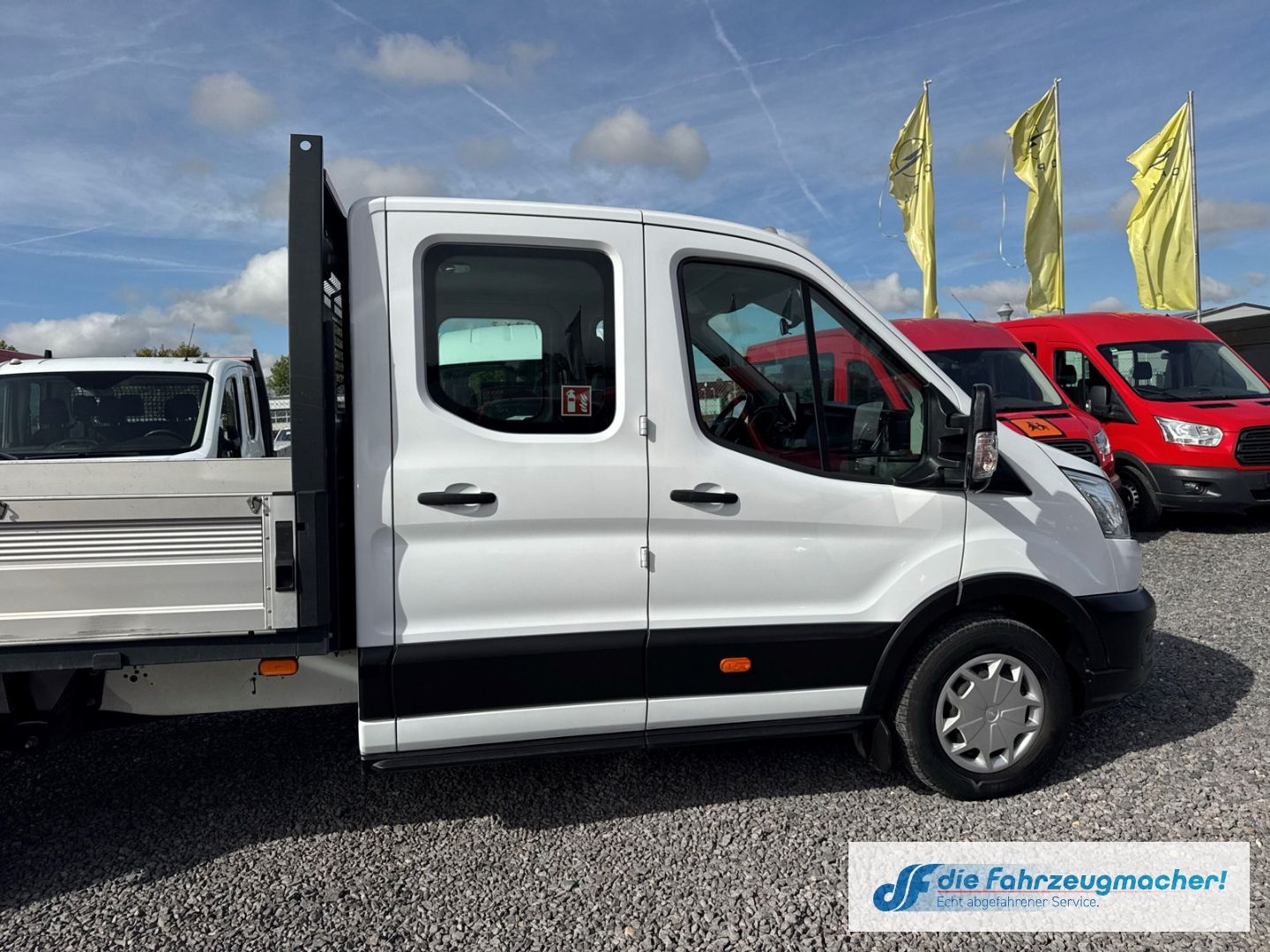 Fahrzeugabbildung Ford Transit Pritsche 350 L3 Doppelkabine Trend 2.0 T