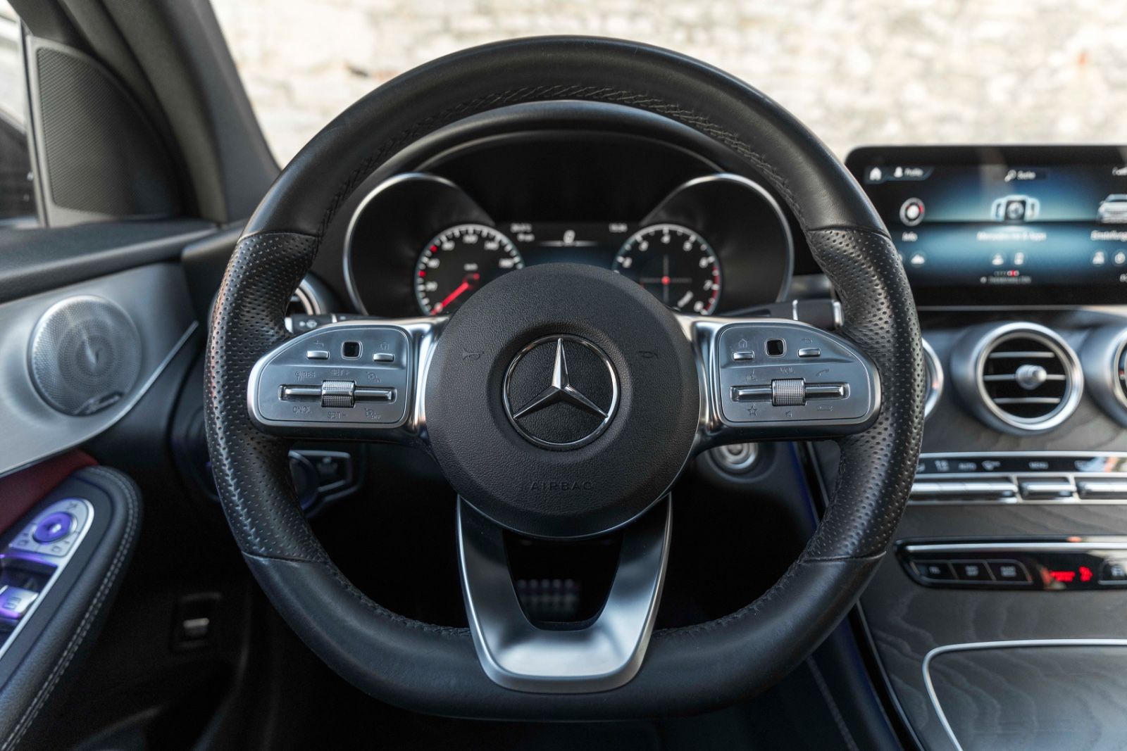 Fahrzeugabbildung Mercedes-Benz GLC 300 AMG-LINE BURMESTER LED 360° SHZ PANO