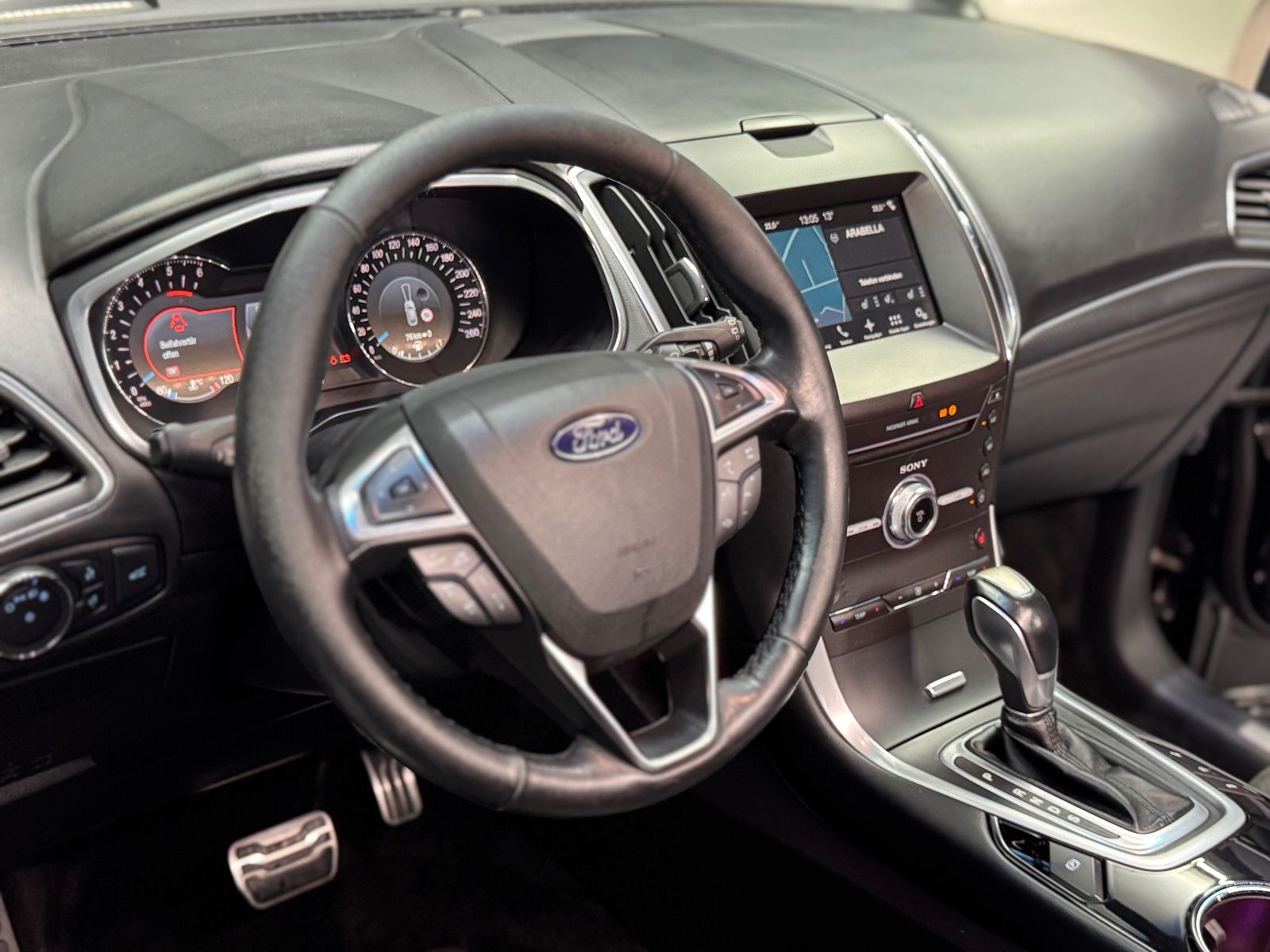 Fahrzeugabbildung Ford Edge ST-Line 4x4|NAVI|KAMERA|AHK|KESSY