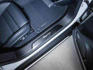 صورة مصغرة 27 لـ 2026 Porsche TAYCAN
