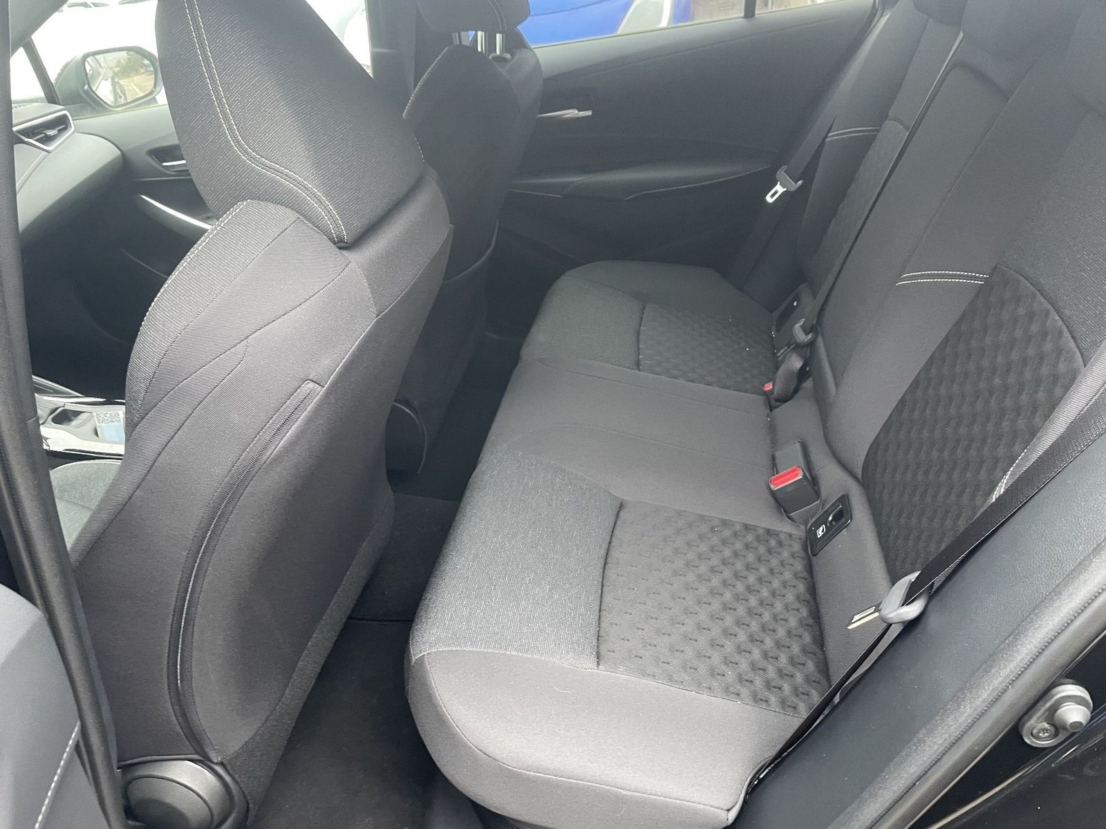 Suzuki Swace - Bild 9