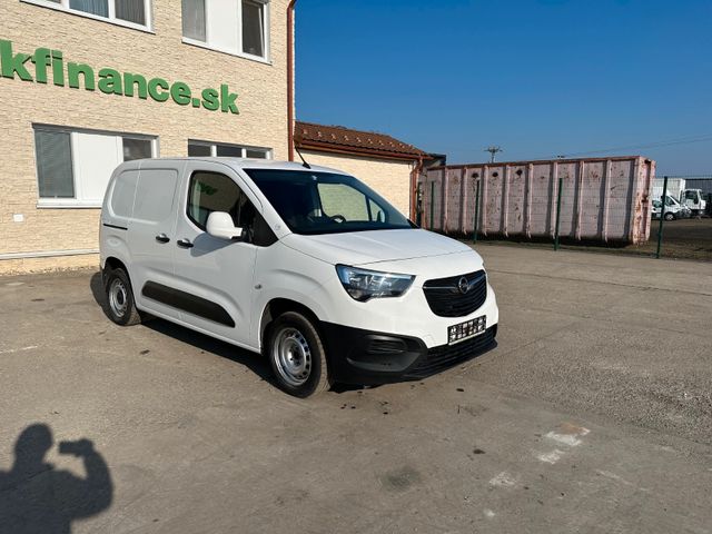 Opel Combo 1,2 PureTech Enjoy vin 306