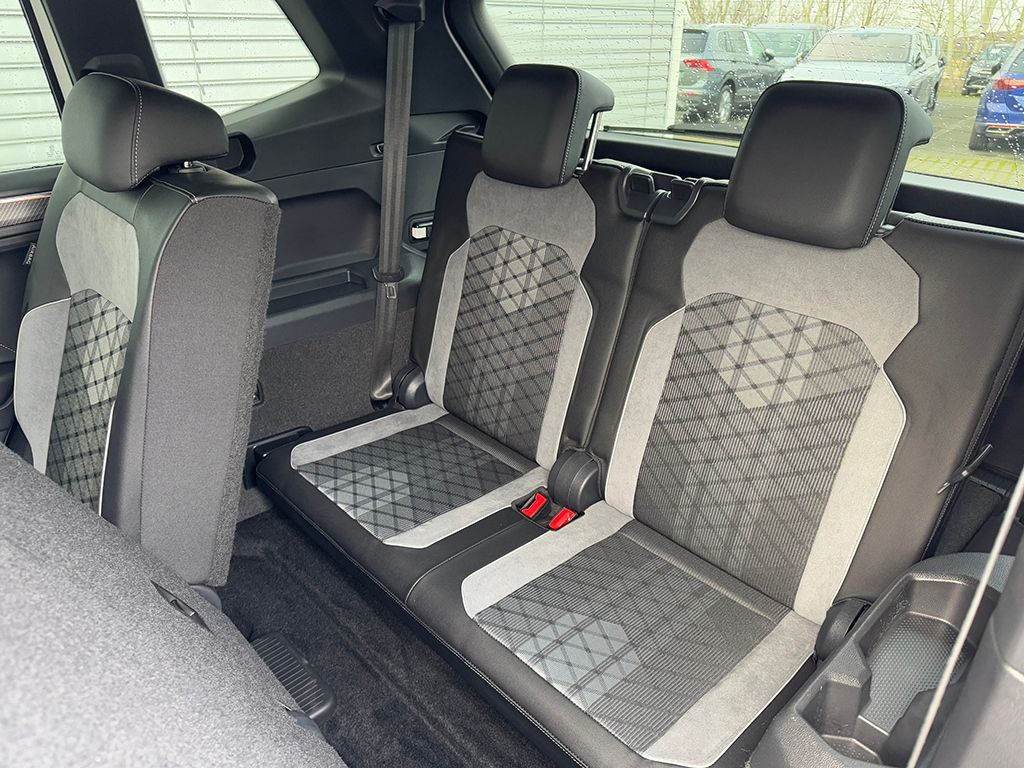 Tiguan Allspace 2.0 TDI 4M R-LINE *STDHZG*AHK*