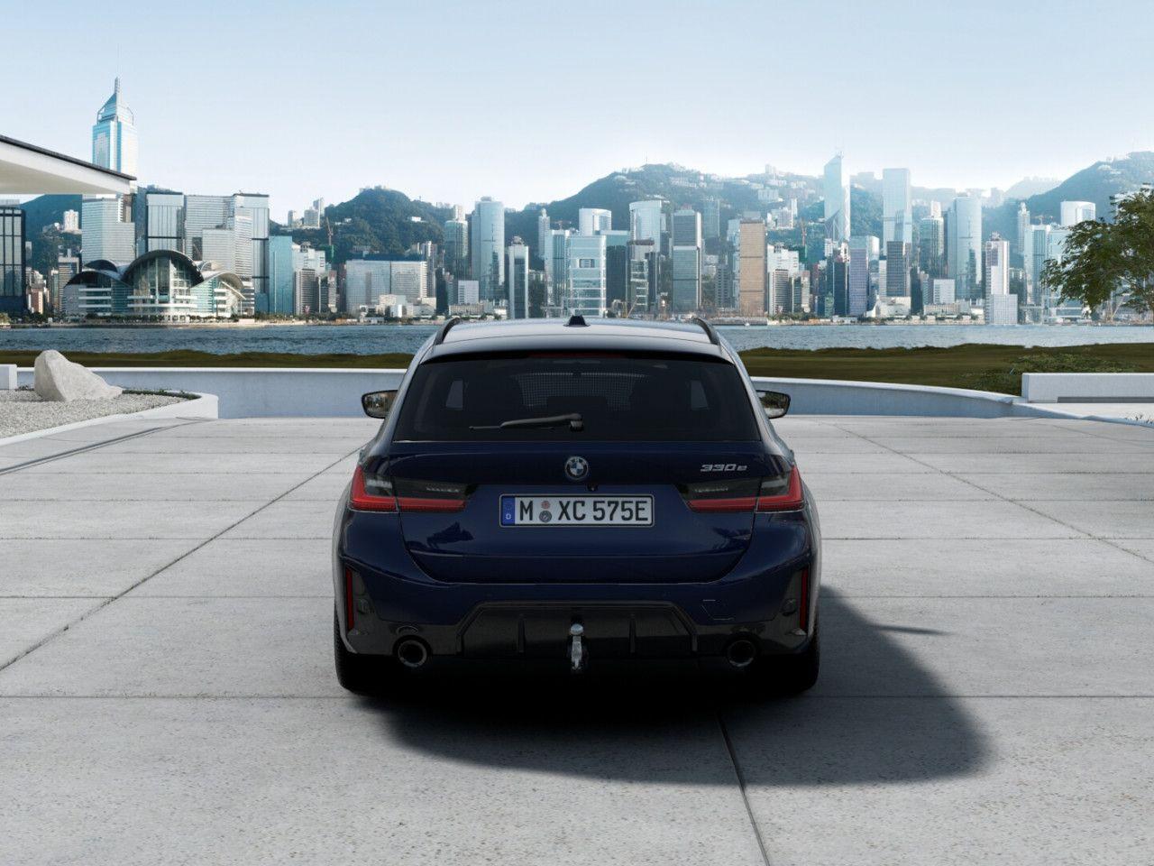 BMW 330e T M SPORT PRO DAPr Pano 360° AHK Leas 449.
