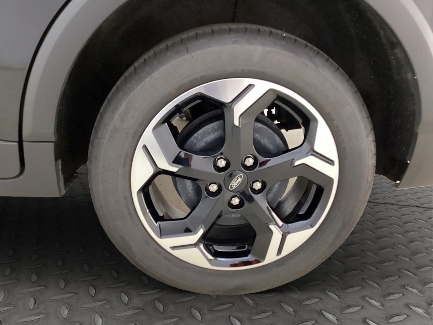 Fahrzeugabbildung Ford Puma Titanium AHK-abnehmbar Navi LED Tempomat