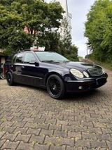 Mercedes-Benz Mercedes E270 CDI SCHIEBEDACH KLIMA SHZ - Mercedes-Benz E 270: Kombi
