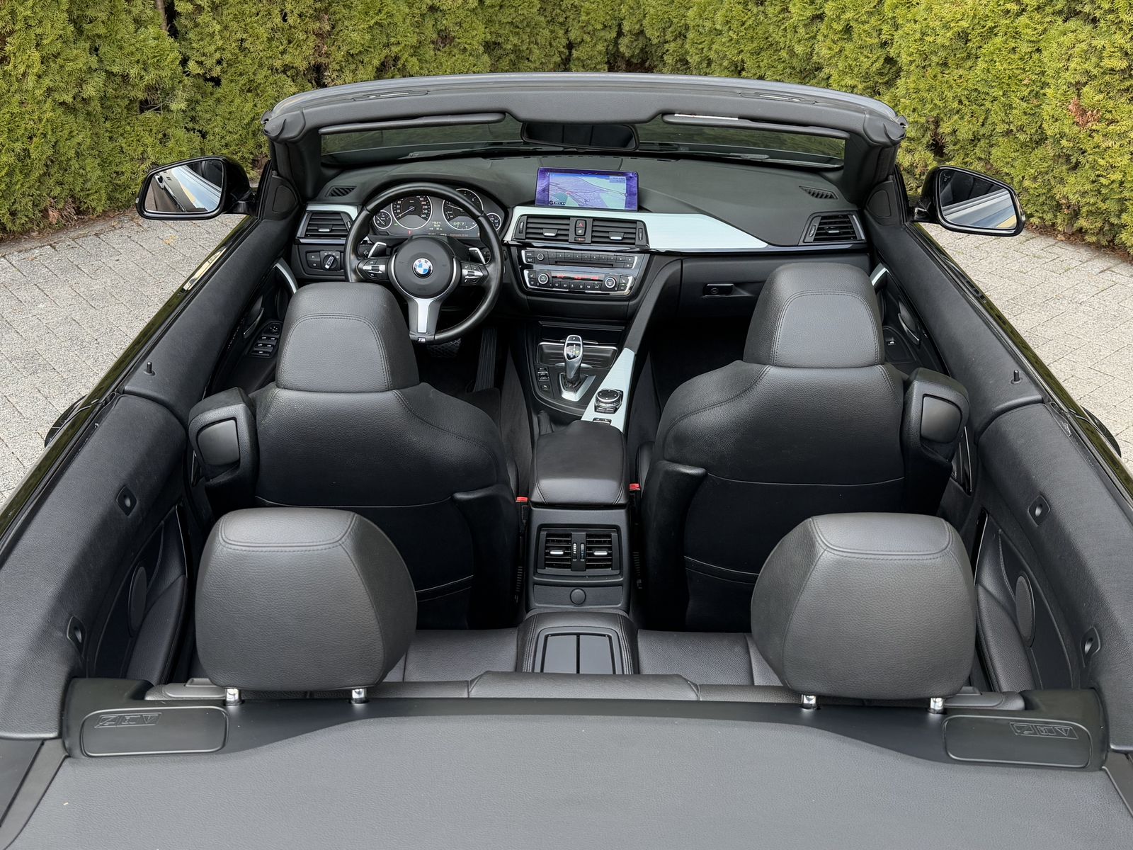 Fahrzeugabbildung BMW 420 d Cabrio M Sport Aut. XEN+SHZ+KAM+NAV+LEDER+