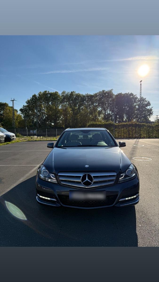 Mercedes-Benz C 180
