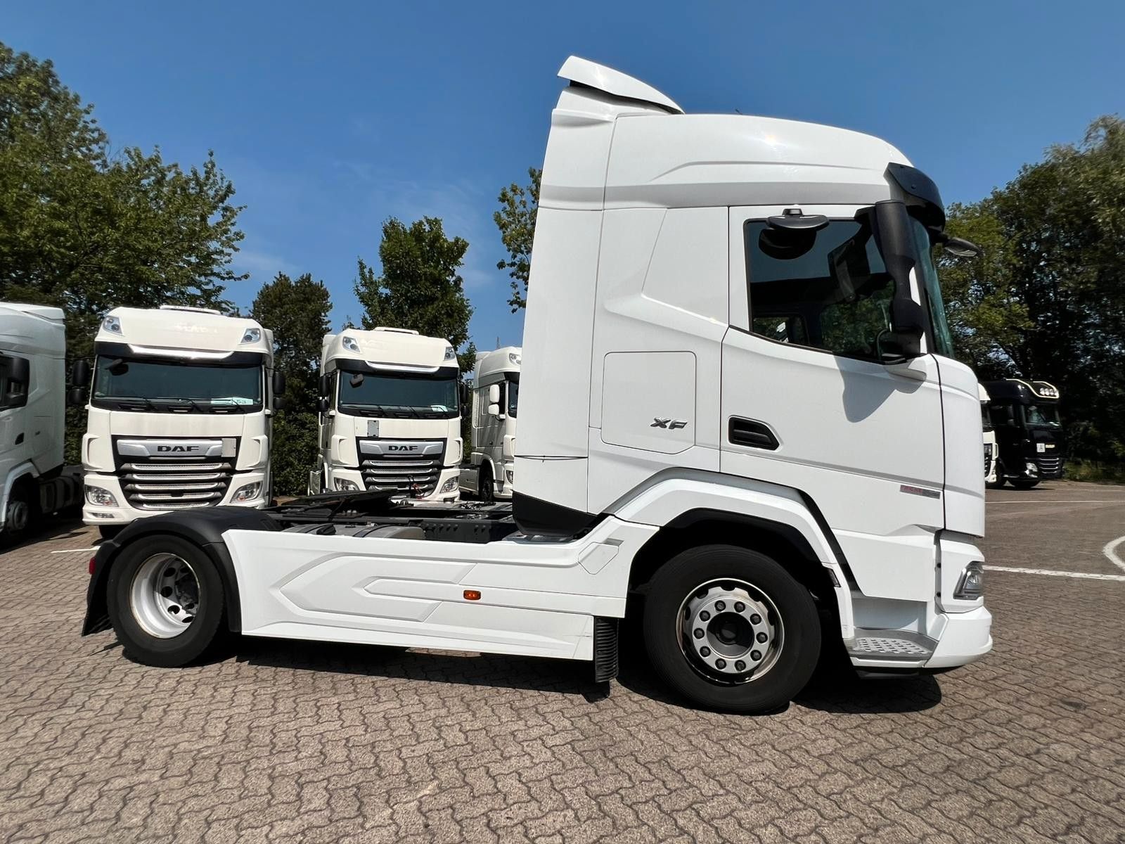 Fahrzeugabbildung DAF 3 Stück XF 480 FT NG, Intarder, Bj. 2022