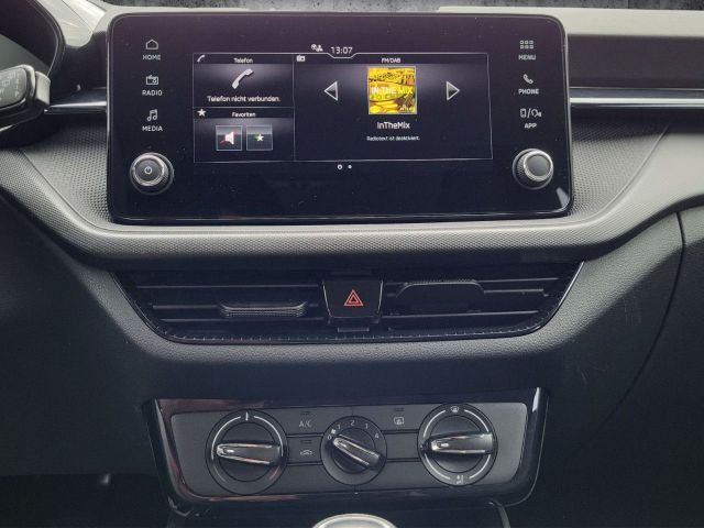 Fabia 1.0 MPI Essence ParkPilot Klima Bluetooth
