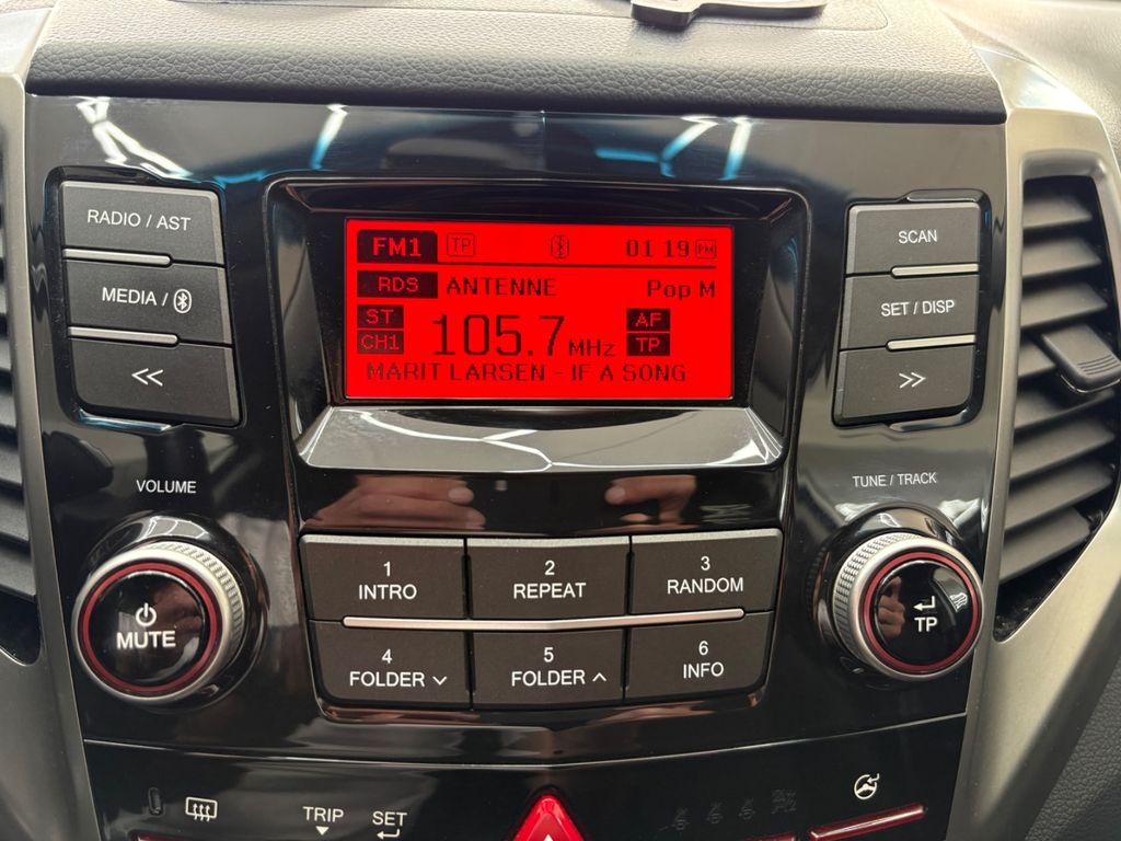 Ssangyong Tivoli - Bild 13