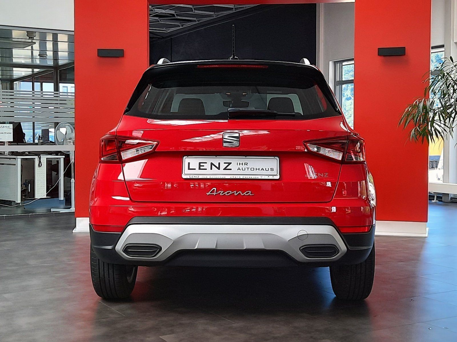 Fahrzeugabbildung SEAT Arona Xperience TSI *Navi*LED*Sitzhzg*Einparkh*